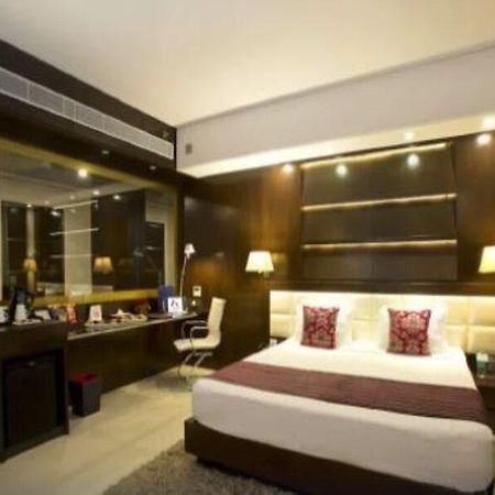 Kings Forth Hotels Nueva Delhi Exterior foto